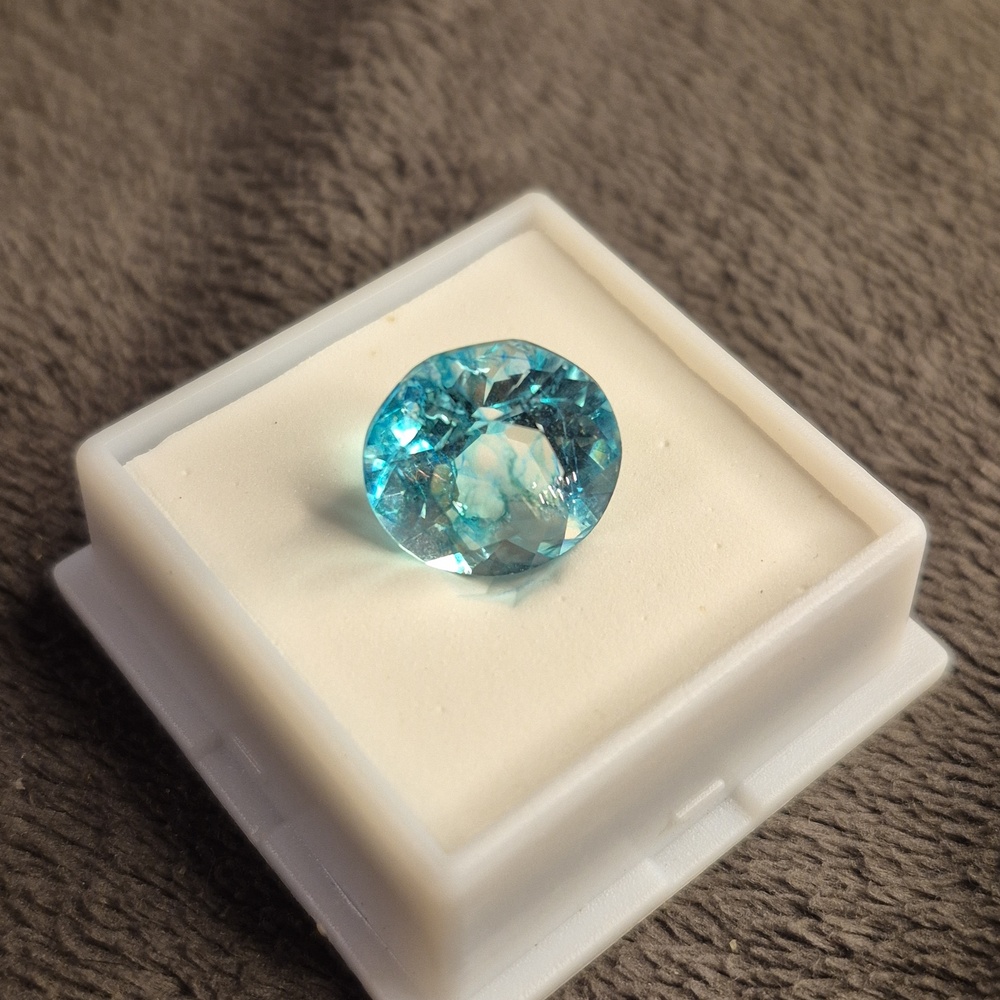 Green Quartz 8.0ct round 14mm